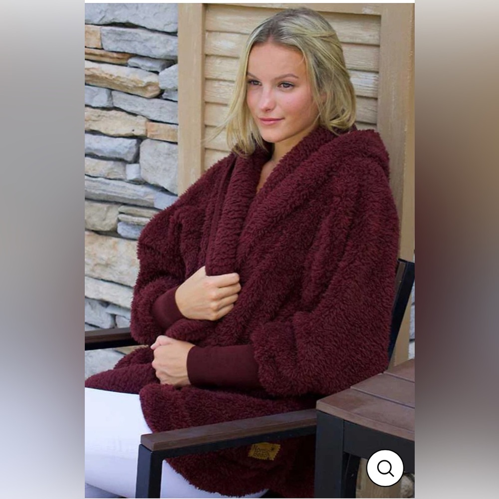 Nordic Beach Cozy Sherpa Jacket - one size fits most (O/S) - Chocolate Cherry